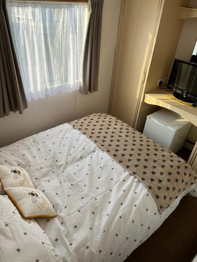 The Samanda Van Newport Caravan Park Hotel Hemsby Buitenkant foto